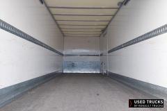 Renault Trucks D
                                          240